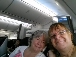 A very tired Lisa and Sifan on the DreamLiner - what an airplane!